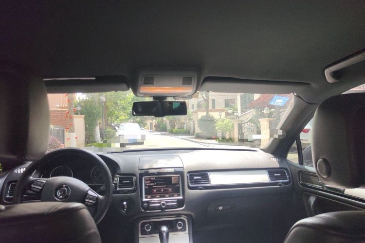 Used Volkswagen Touareg 2009 3.0T Diesel Standard Model Headliner