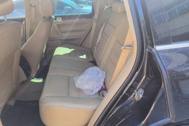 Used Volkswagen Touareg 2009 3.0T Diesel Luxury Version Left Rear Seat