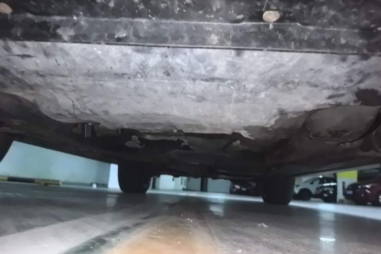 Used Volkswagen Touareg 2010 3.6 Limited Top-Trim Version Chassis Front