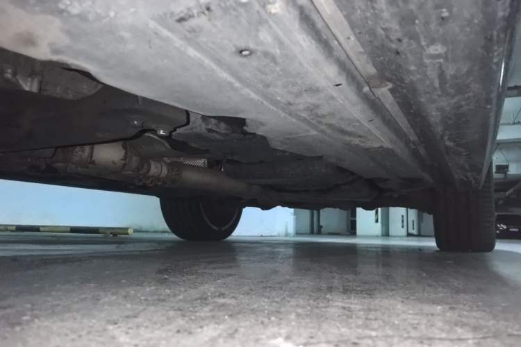 Used Volkswagen Touareg 2010 3.6 Limited Top-Trim Version Chassis Front Left