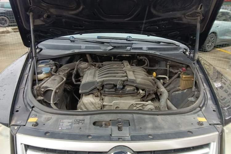 Used Volkswagen Touareg 2010 3.6 Limited Comfort Edition Engine Bay