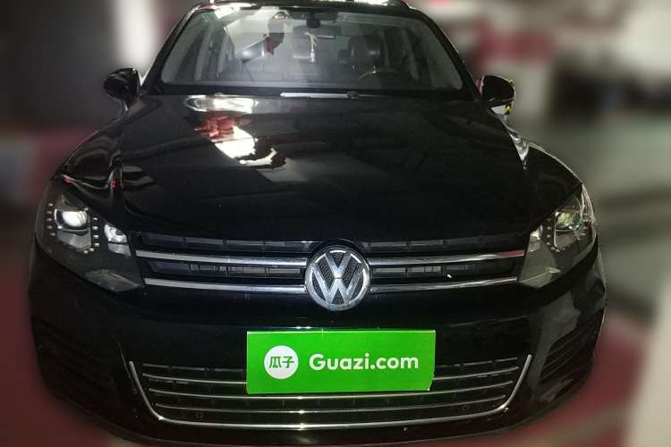 Used Volkswagen Touareg 2010 3.6 Limited Top-Trim Version Front