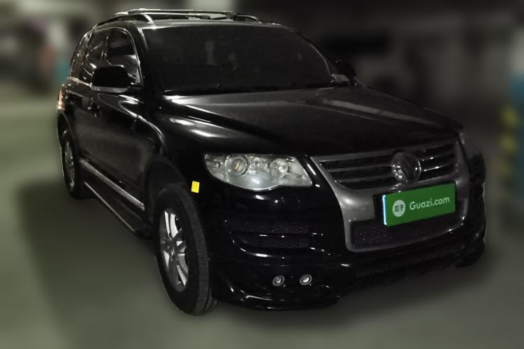 Used Volkswagen Touareg 2010 3.6 Limited Top-Trim Version Front Right 45 Deg
