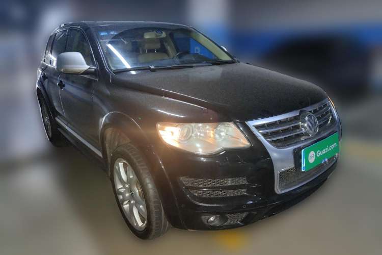 Used Volkswagen Touareg 2010 3.6 Limited Luxury Edition Front Right 45 Deg
