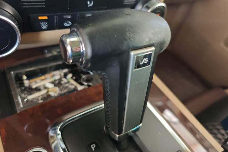 Used Volkswagen Touareg 2010 3.6 Limited Luxury Edition Gear Lever