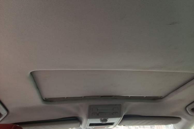 Used Volkswagen Touareg 2010 3.6 Limited Comfort Edition Headliner