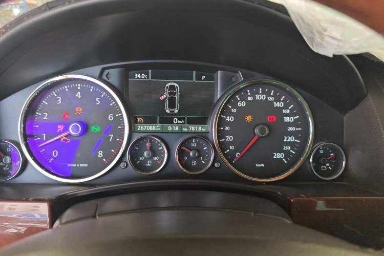 Used Volkswagen Touareg 2010 3.6 Limited Luxury Edition Instrument Cluster