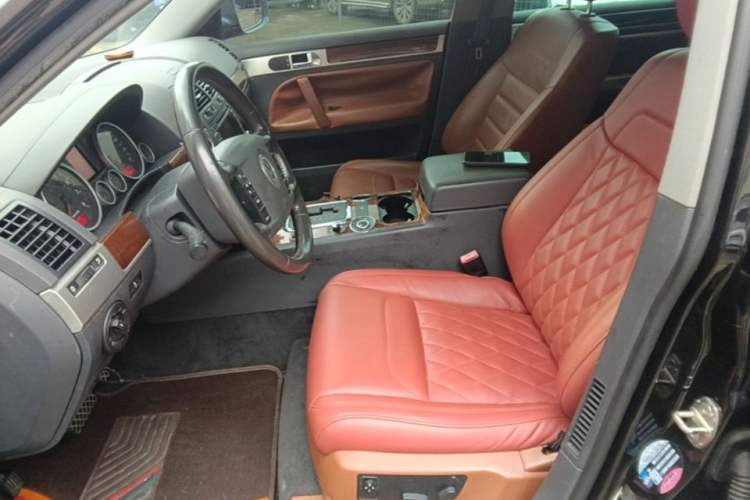 Used Volkswagen Touareg 2010 3.6 Limited Comfort Edition Left Front Seat
