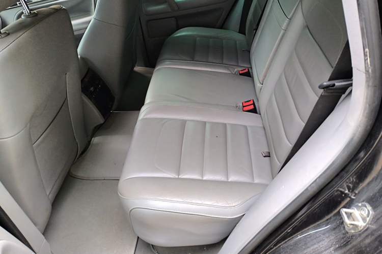 Used Volkswagen Touareg 2010 3.6 Limited Luxury Edition Left Rear Seat