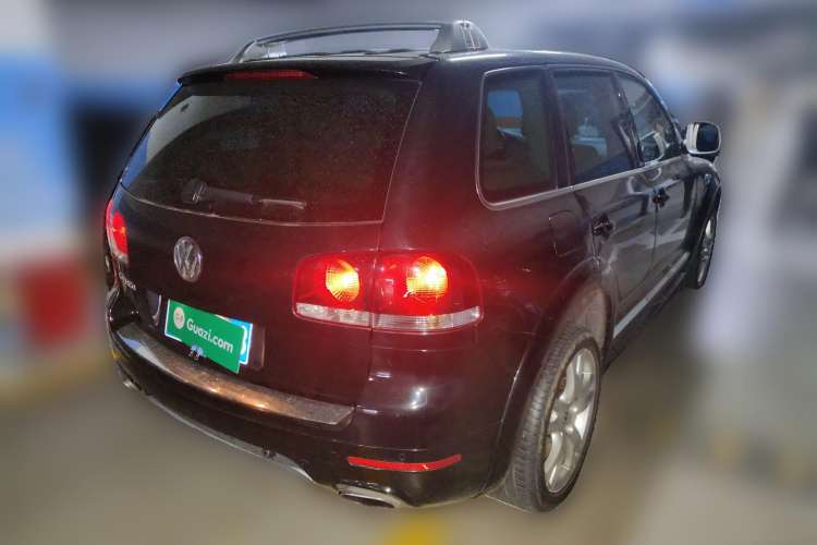 Used Volkswagen Touareg 2010 3.6 Limited Luxury Edition Rear Right 45 Deg