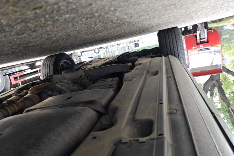 Used Volkswagen Touareg 2010 3.6 Limited Top-Trim Version Chassis Rear Left