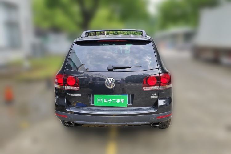 Used Volkswagen Touareg 2010 3.6 Limited Top-Trim Version Rear