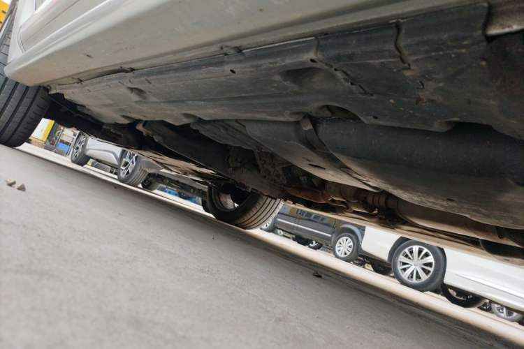 Used Volkswagen Touareg 2010 3.6 Limited Comfort Edition Chassis Rear Left