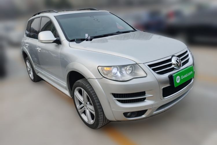 Used Volkswagen Touareg 2010 3.6 Limited Comfort Edition Front Right 45 Deg
