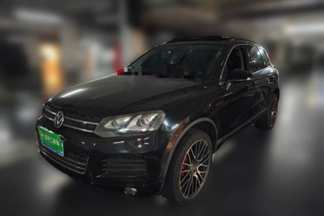 Ojetý Volkswagen Touareg 2011 3.0 TSI Standard Version
