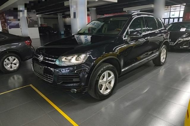 Used Volkswagen Touareg 2011 3.0 TSI Comfort Version