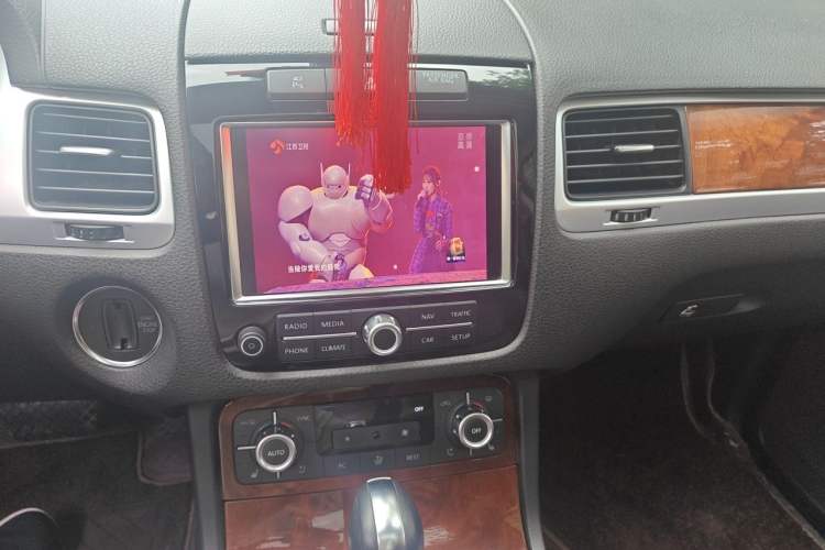 Used Volkswagen Touareg 2011 3.0 TSI Standard Version Audio And AC Panel