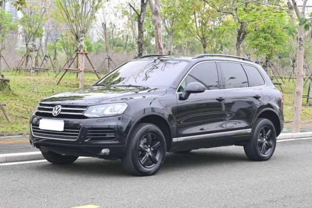 Used Volkswagen Touareg 2011 3.0 TSI Comfort Version