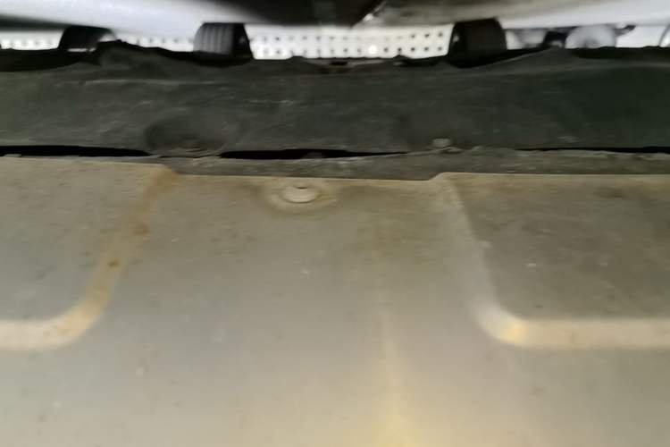 Used Volkswagen Touareg 2011 3.0 TSI Comfort Version Chassis Front