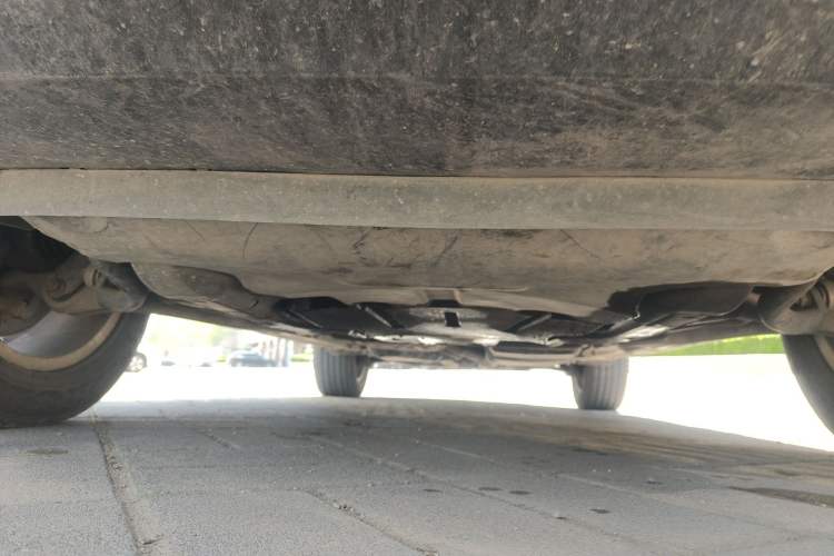 Used Volkswagen Touareg 2011 3.0 TSI High-End Version Chassis Front