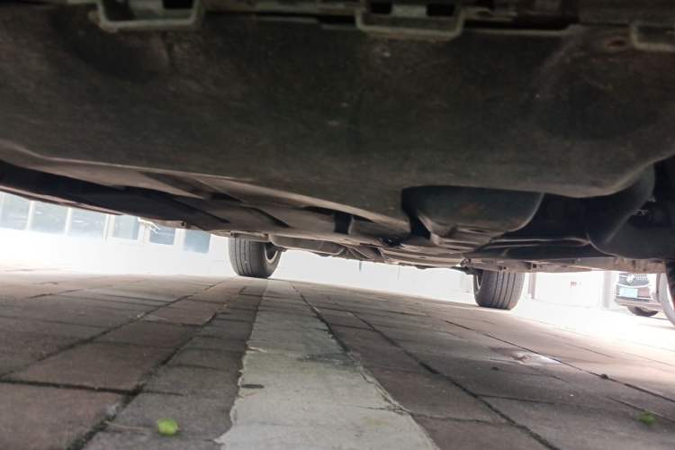 Used Volkswagen Touareg 2011 3.0 TDI Diesel Standard Version Chassis Front