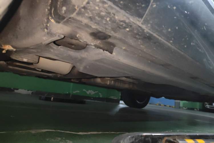Used Volkswagen Touareg 2011 3.0 TSI Hybrid Chassis Front Left