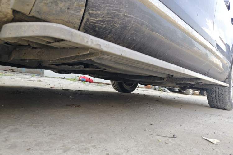 Used Volkswagen Touareg 2011 3.0 TSI Standard Version Chassis Front Left