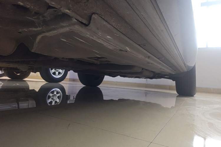 Used Volkswagen Touareg 2011 3.0 TSI Standard Version Chassis Front Left