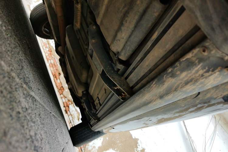 Used Volkswagen Touareg 2011 3.0 TSI Standard Version Chassis Front Left
