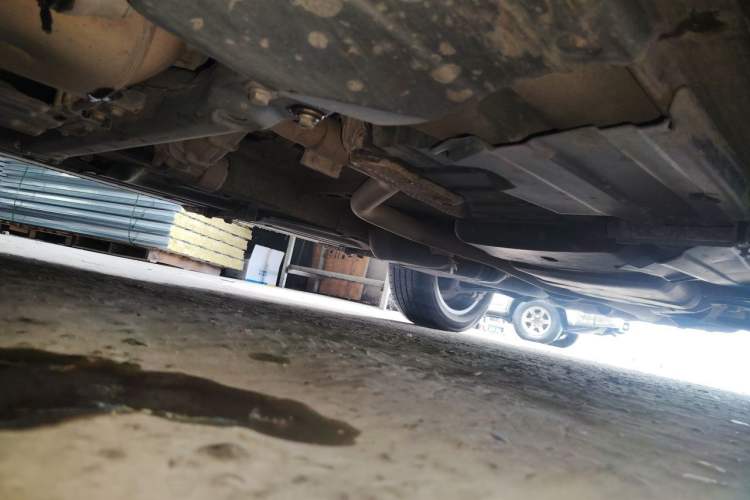 Used Volkswagen Touareg 2011 3.0 TDI Diesel Comfort Version Chassis Front Left