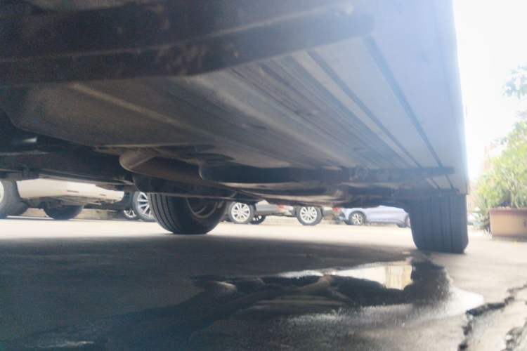 Used Volkswagen Touareg 2011 3.0 TDI Diesel Comfort Version Chassis Front Left
