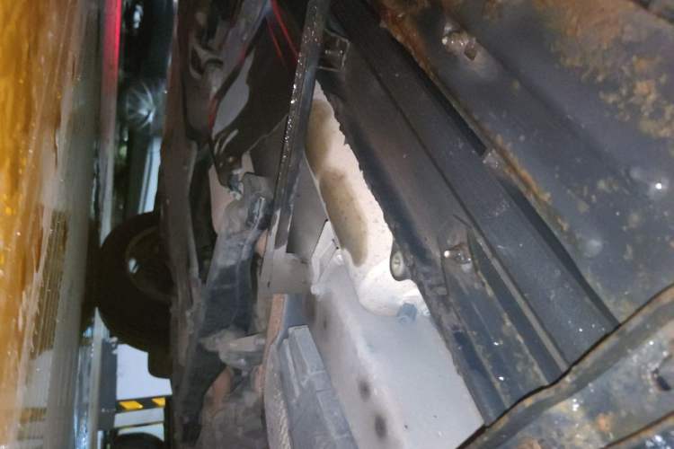 Used Volkswagen Touareg 2011 3.0 TSI High-End Version Chassis Front Left