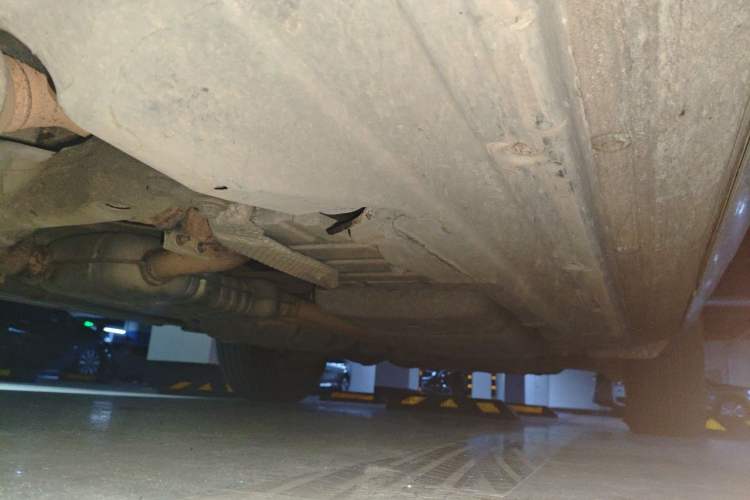 Used Volkswagen Touareg 2011 3.0 TSI Standard Version Chassis Front Left