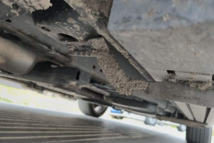 Used Volkswagen Touareg 2011 3.0 TSI Standard Version Chassis Front Left