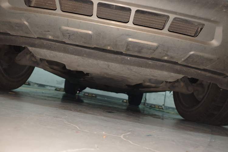 Used Volkswagen Touareg 2011 3.0 TSI Comfort Version Chassis Front