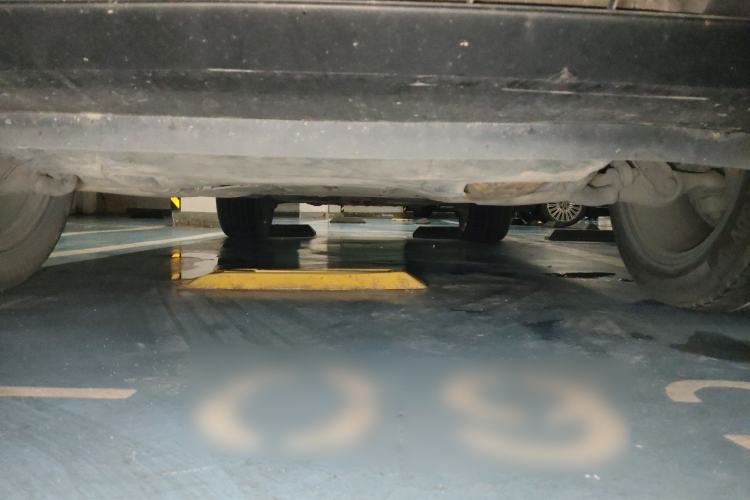 Used Volkswagen Touareg 2011 3.0 TSI Comfort Version Chassis Front