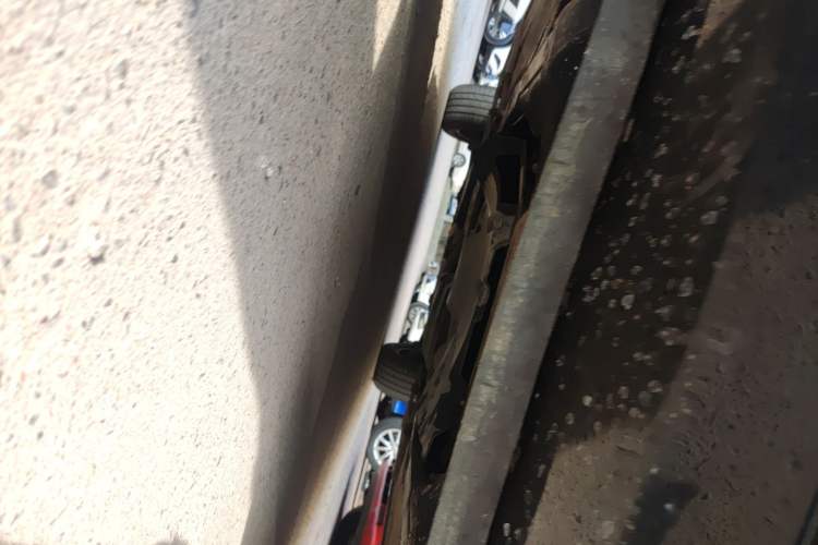 Used Volkswagen Touareg 2011 3.0 TSI High-End Version Chassis Front