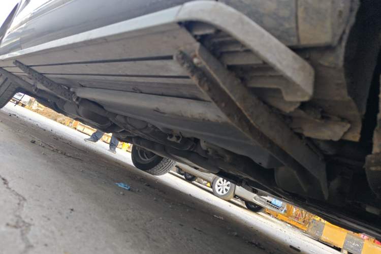 Used Volkswagen Touareg 2011 3.0 TSI Standard Version Chassis Front Right