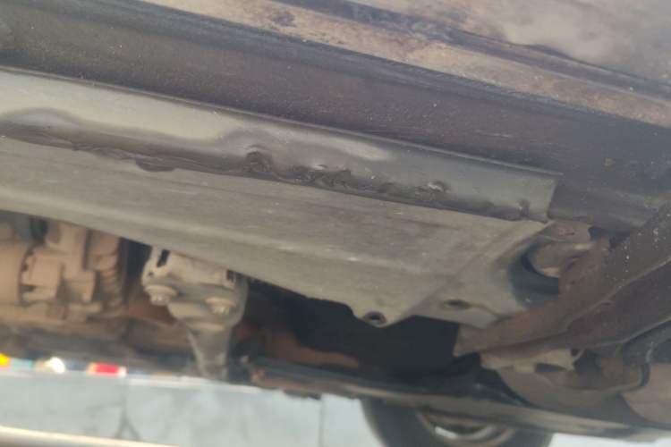 Used Volkswagen Touareg 2011 3.0 TDI Diesel Standard Version Chassis Front Right