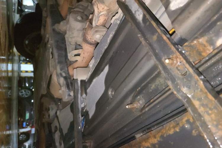 Used Volkswagen Touareg 2011 3.0 TSI High-End Version Chassis Front Right