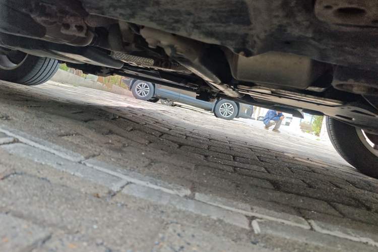 Used Volkswagen Touareg 2011 3.0 TSI Hybrid Chassis Front Right