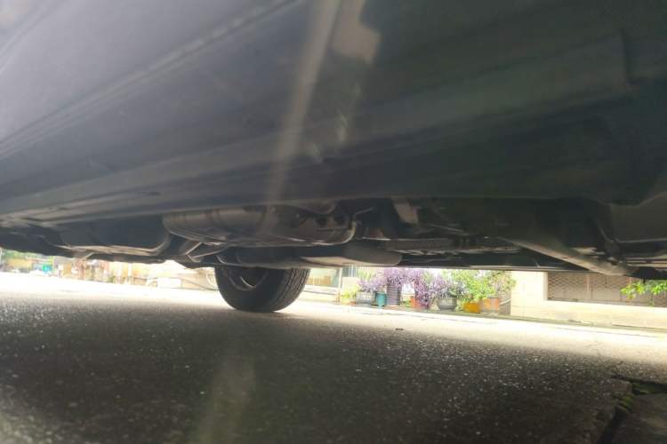 Used Volkswagen Touareg 2011 3.0 TSI Comfort Version Chassis Front Right