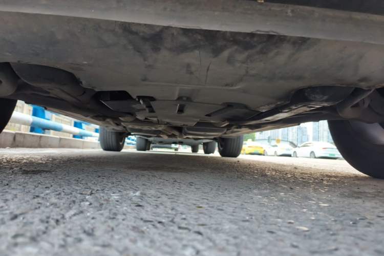 Used Volkswagen Touareg 2011 3.0 TSI High-End Version Chassis Front