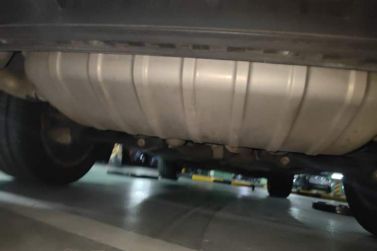 Used Volkswagen Touareg 2011 3.0 TSI Hybrid Chassis Rear