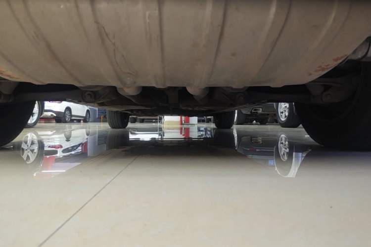 Used Volkswagen Touareg 2011 3.0 TSI Standard Version Chassis Rear