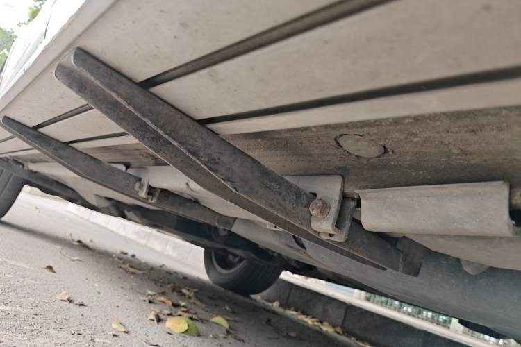 Used Volkswagen Touareg 2011 3.0 TSI Hybrid Chassis Rear Left