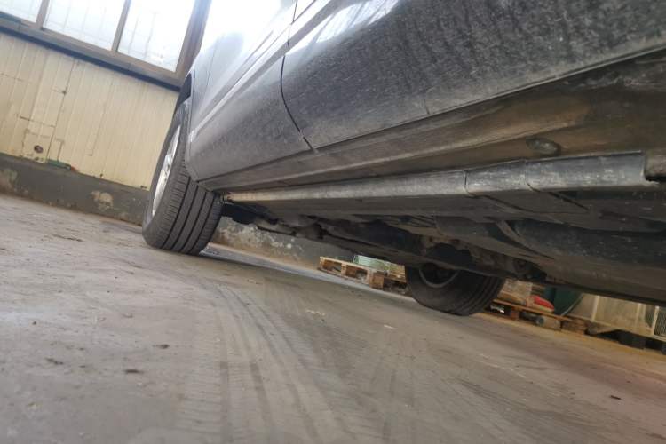 Used Volkswagen Touareg 2011 3.0 TSI Comfort Version Chassis Rear Left