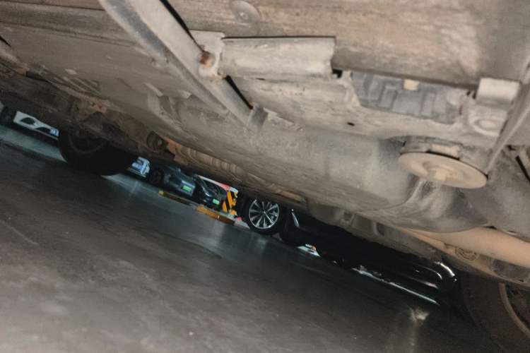 Used Volkswagen Touareg 2011 3.0 TSI High-End Version Chassis Rear Left