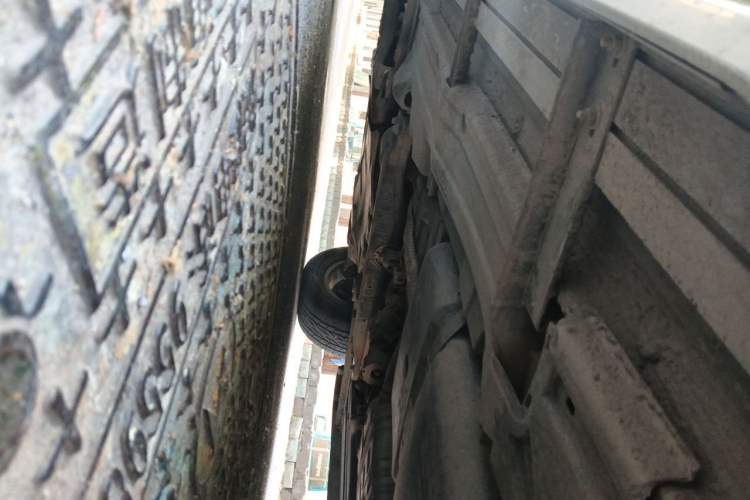 Used Volkswagen Touareg 2011 3.0 TSI Comfort Version Chassis Rear Left