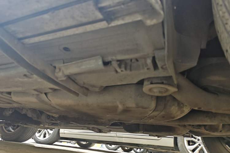 Used Volkswagen Touareg 2011 3.0 TSI Comfort Version Chassis Rear Left